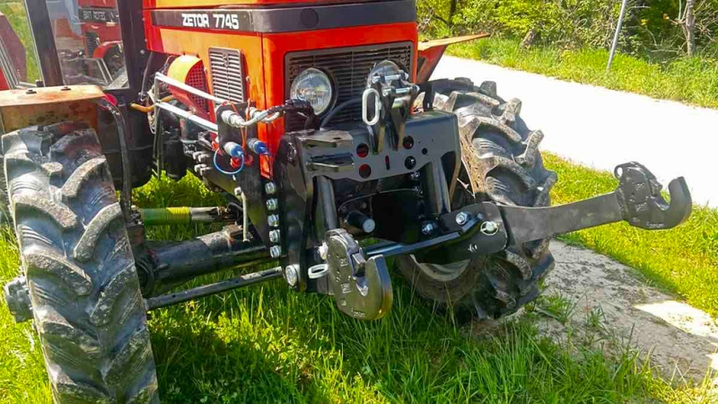 UNIVERZALNI KIT PREDNJA ČELNA HIDRAVLIKA 2KAT ZA TRAKTOR 1500kg