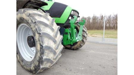 UNIVERZÁLIS KÉSZLET ELÖL KERESZT HIDRAULIKUS 3. KATEGÓRIA TRAKTORHOZ 2250kg